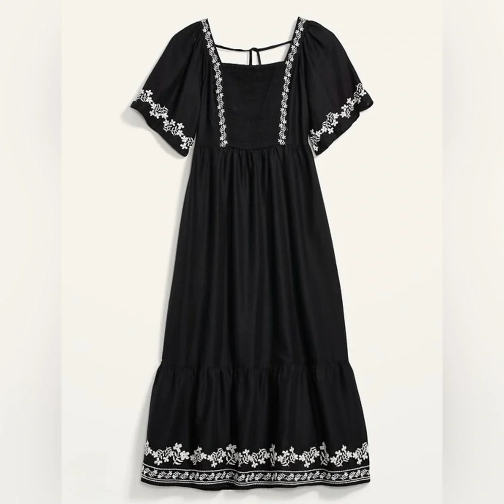 Old Navy Black Midi Dress with White Embroidery - Picture 5 of 5